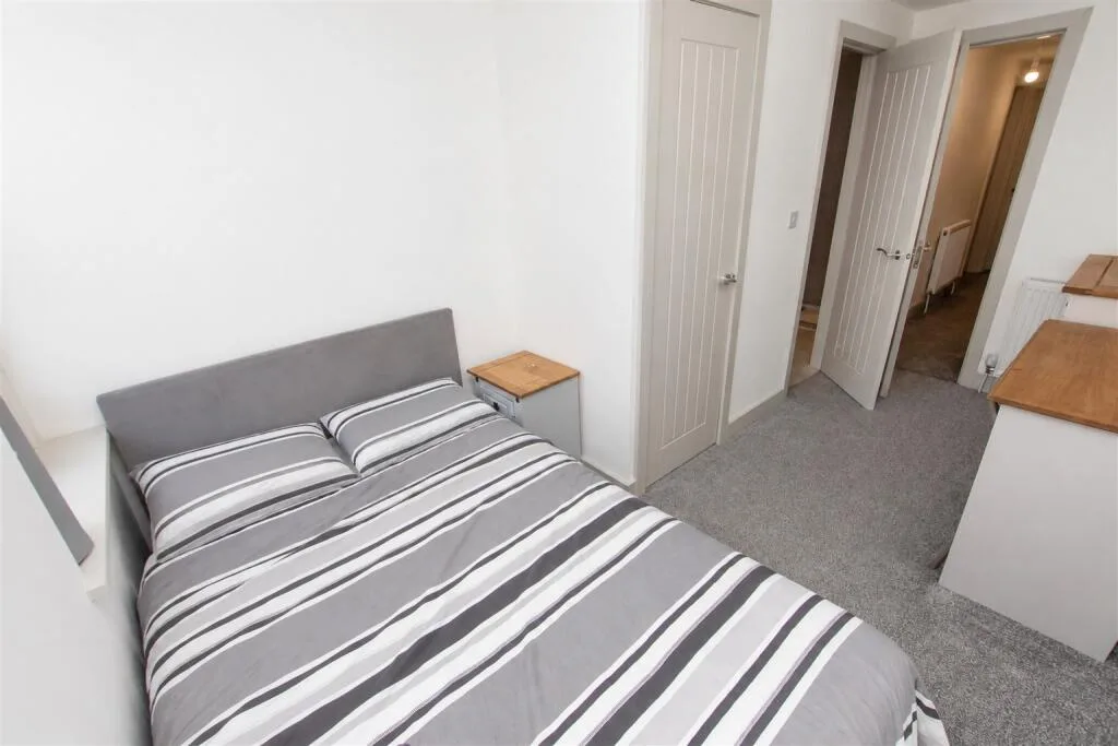 7 bedroom house for rent
