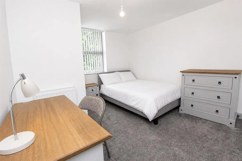 7 bedroom house for rent