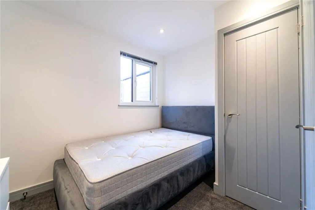 7 bedroom house for rent