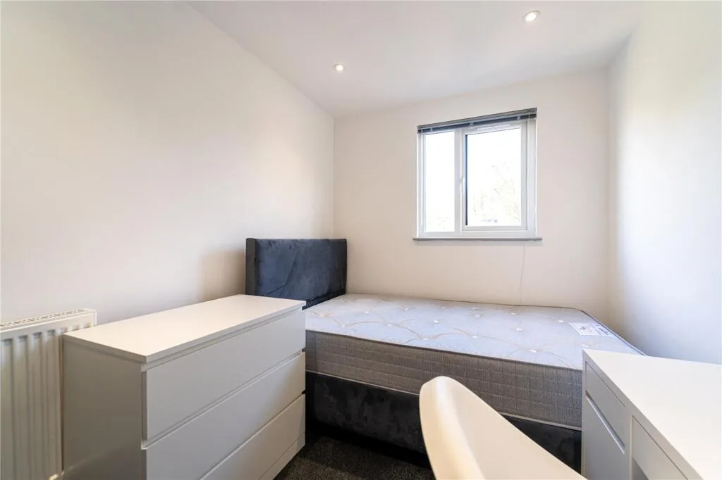7 bedroom house for rent