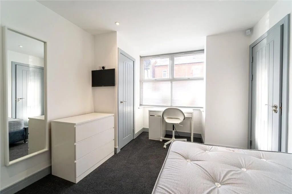 7 bedroom house for rent