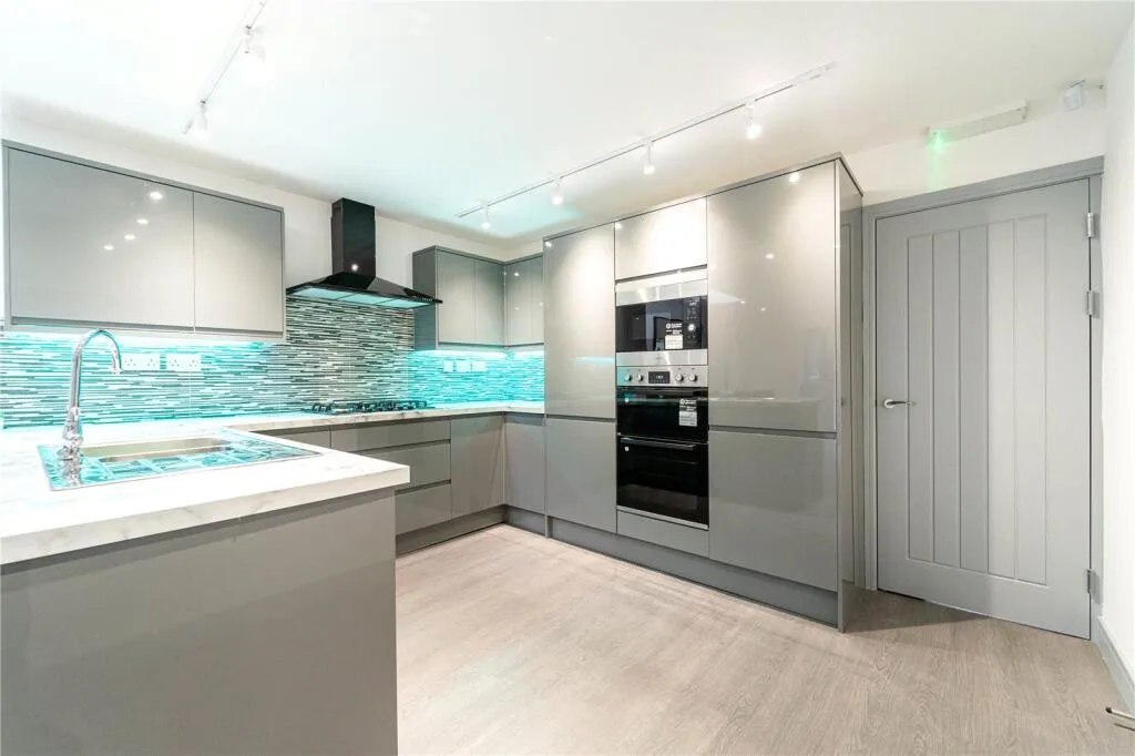 7 bedroom house for rent