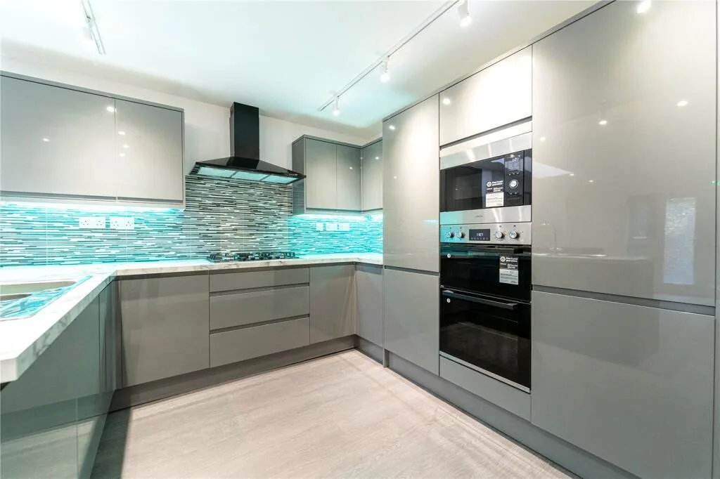 7 bedroom house for rent