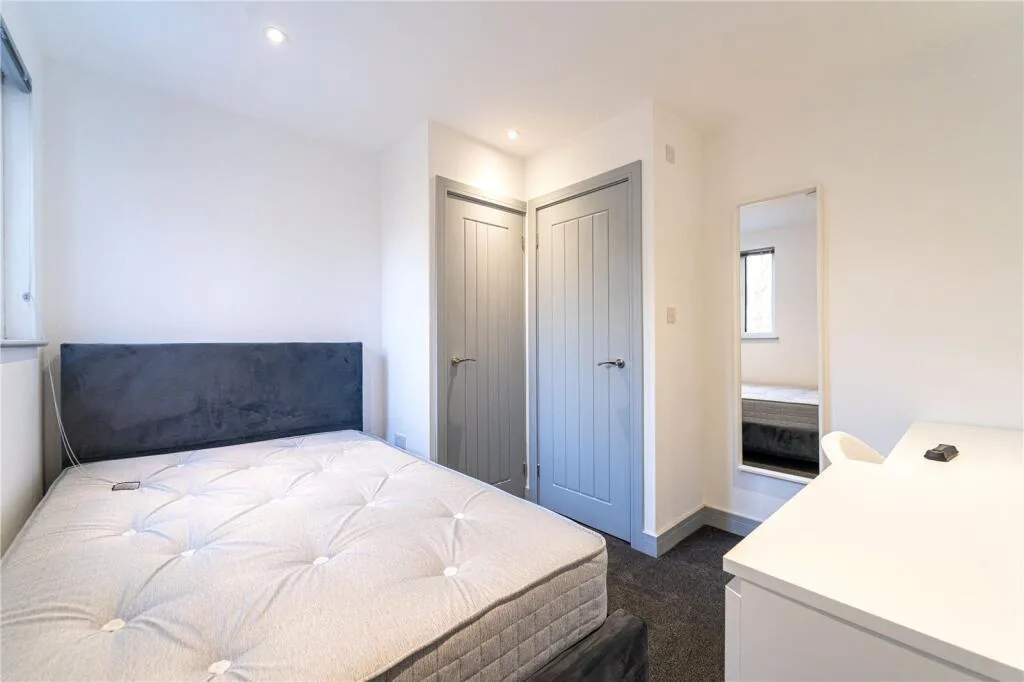 7 bedroom house for rent