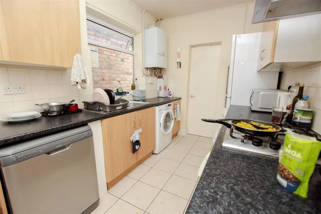 5 bedroom house for rent