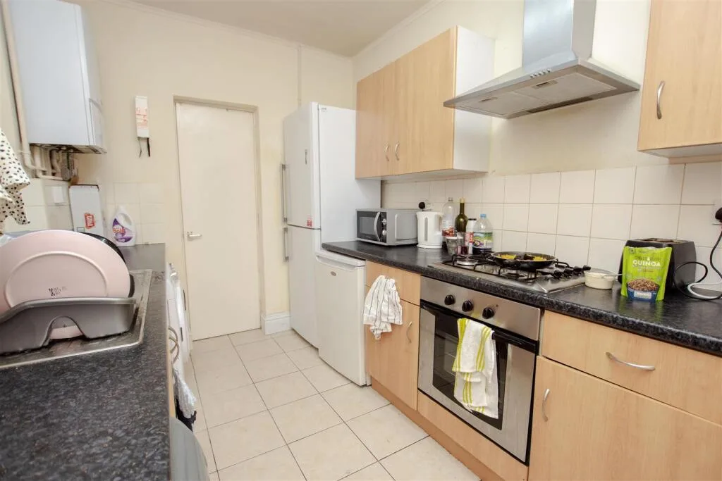 5 bedroom house for rent