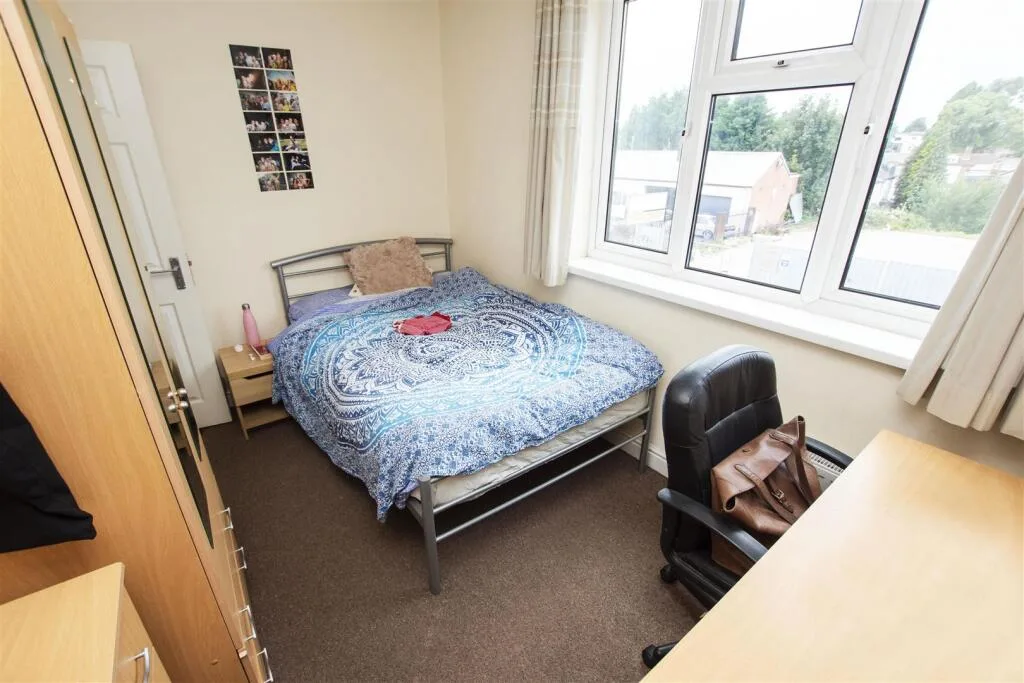 5 bedroom house for rent