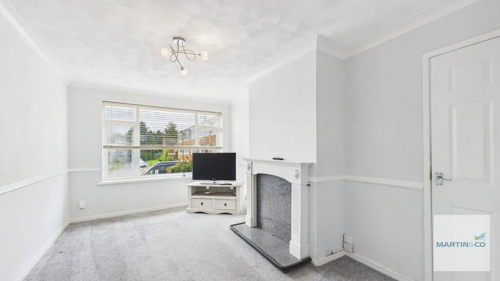 2 bedroom maisonette for rent