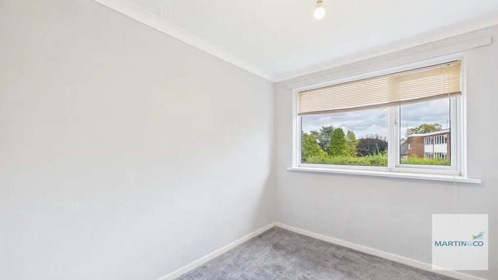 2 bedroom maisonette for rent