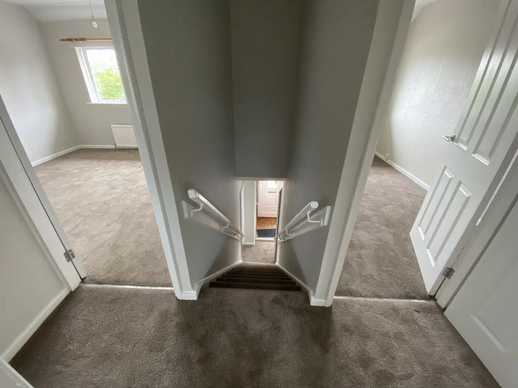 3 bedroom semi-detached house for rent