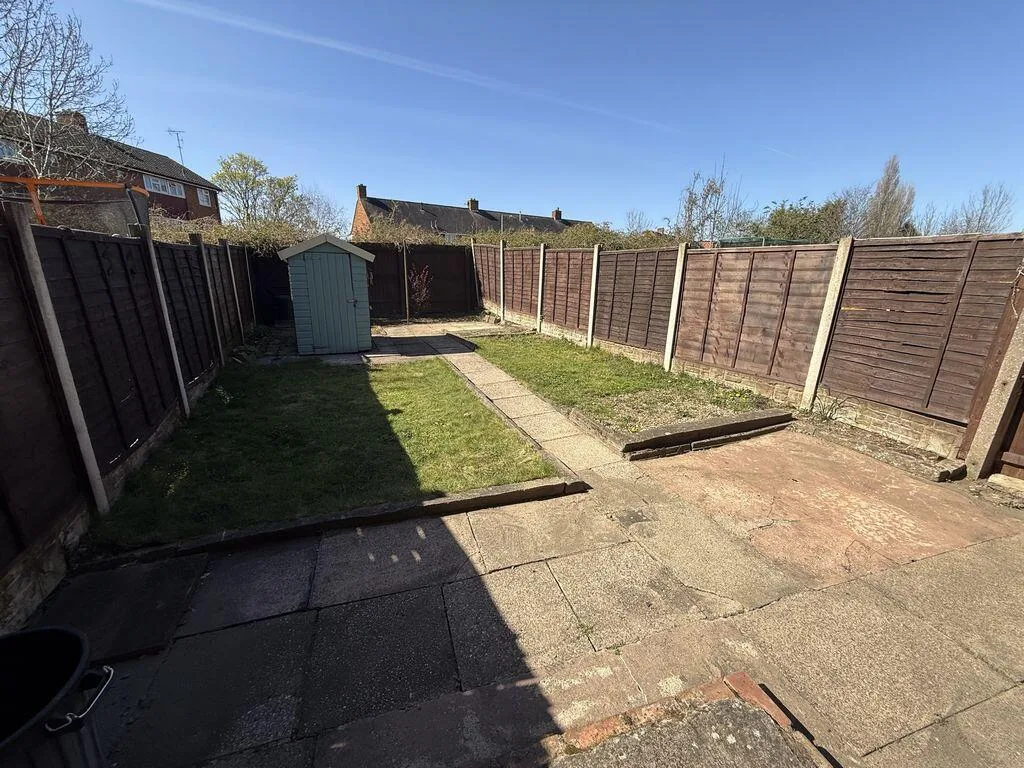 3 bedroom semi-detached house for rent