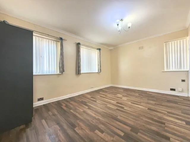 3 bedroom semi-detached house for rent