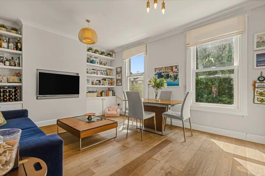 3 bedroom flat for rent