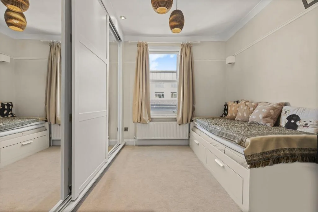 3 bedroom flat for rent