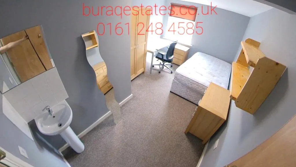 6 bedroom terraced house for rent