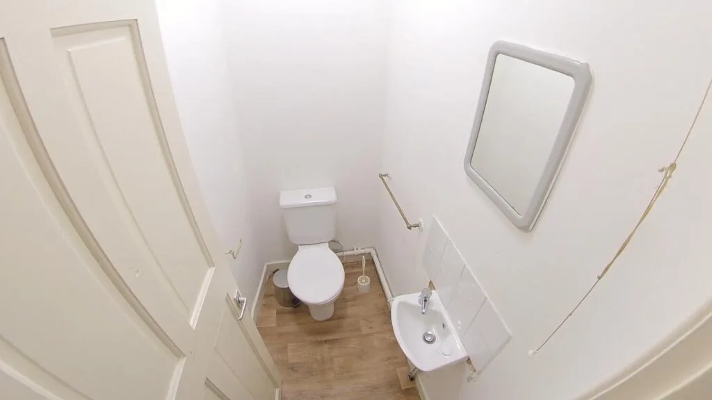 9 bedroom semi-detached house for rent