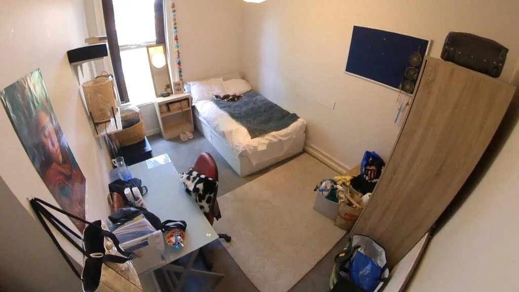 9 bedroom semi-detached house for rent