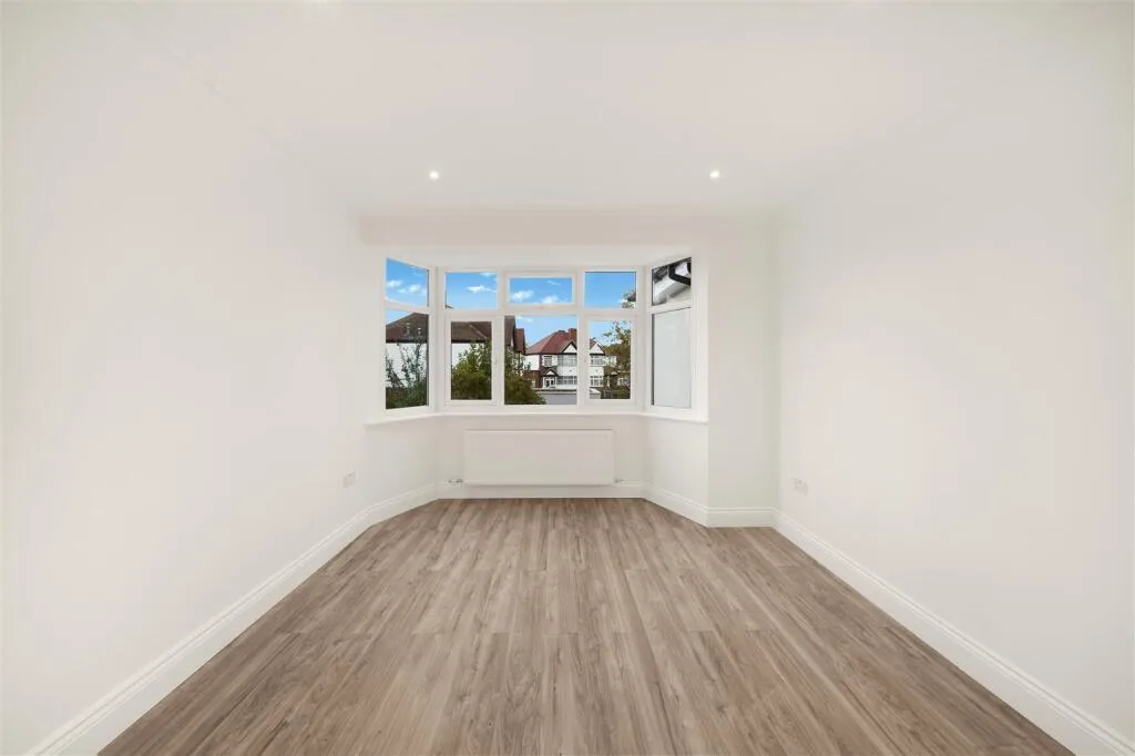 3 bedroom maisonette for rent