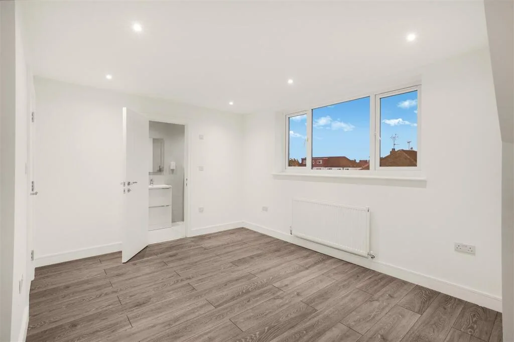 3 bedroom maisonette for rent