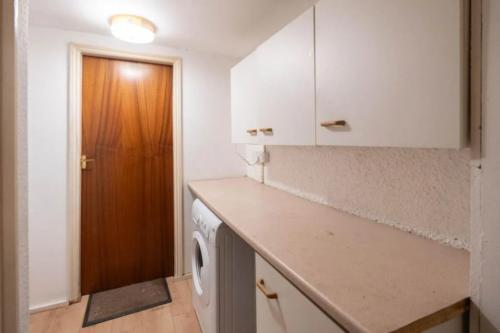 3 bedroom semi-detached house for rent