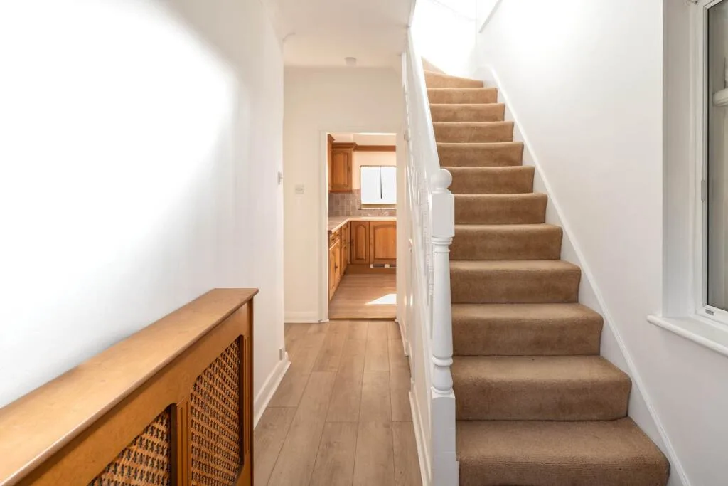 3 bedroom semi-detached house for rent