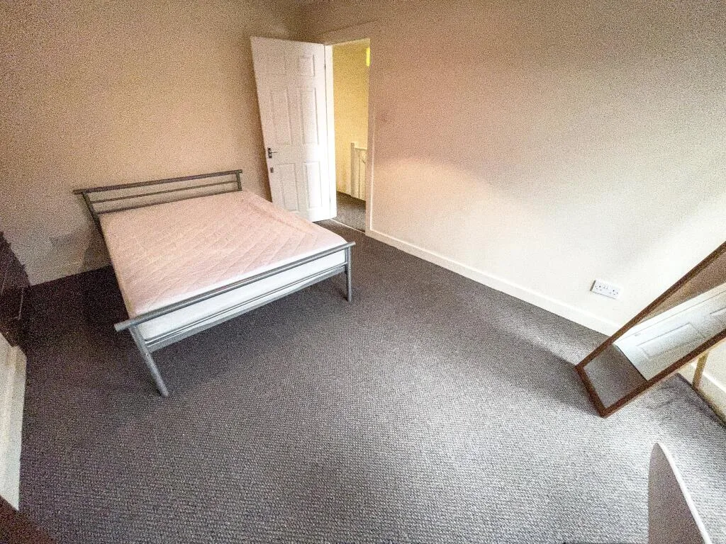 4 bedroom terraced house for rent