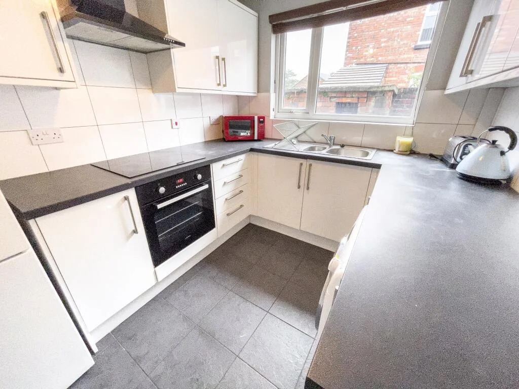4 bedroom terraced house for rent