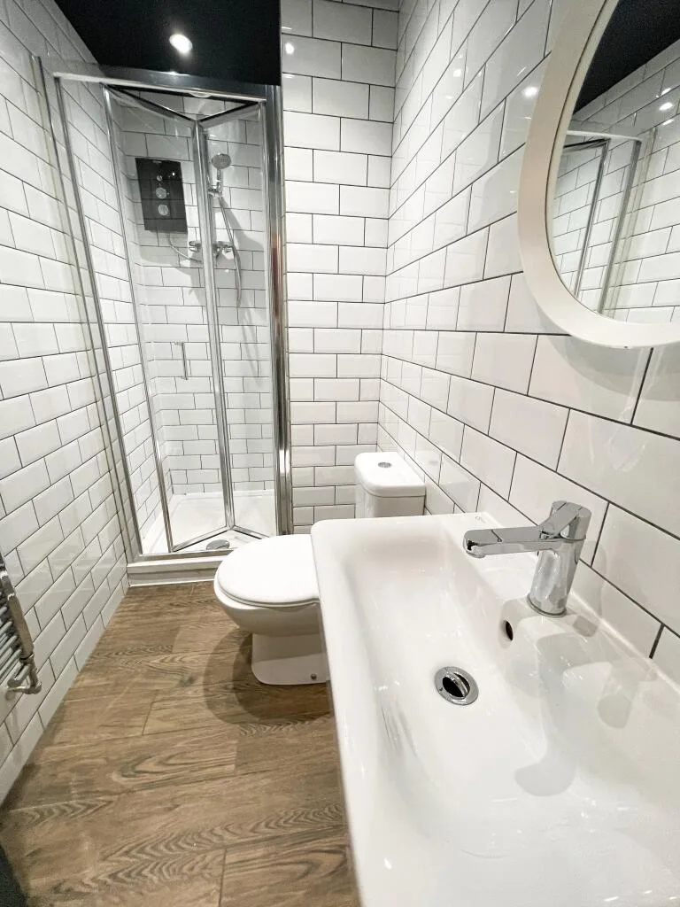 5 bedroom terraced house for rent