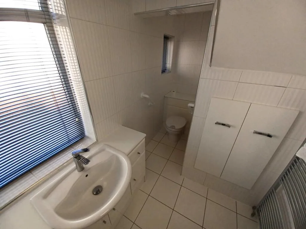 1 bedroom semi-detached house for rent
