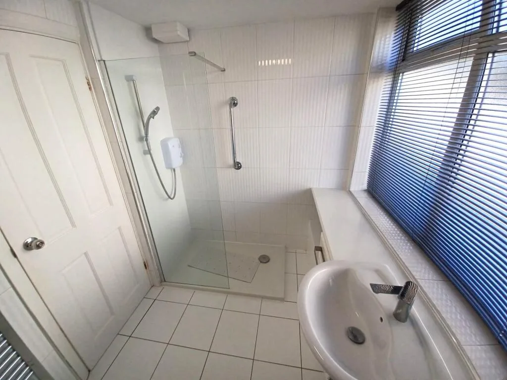 1 bedroom semi-detached house for rent