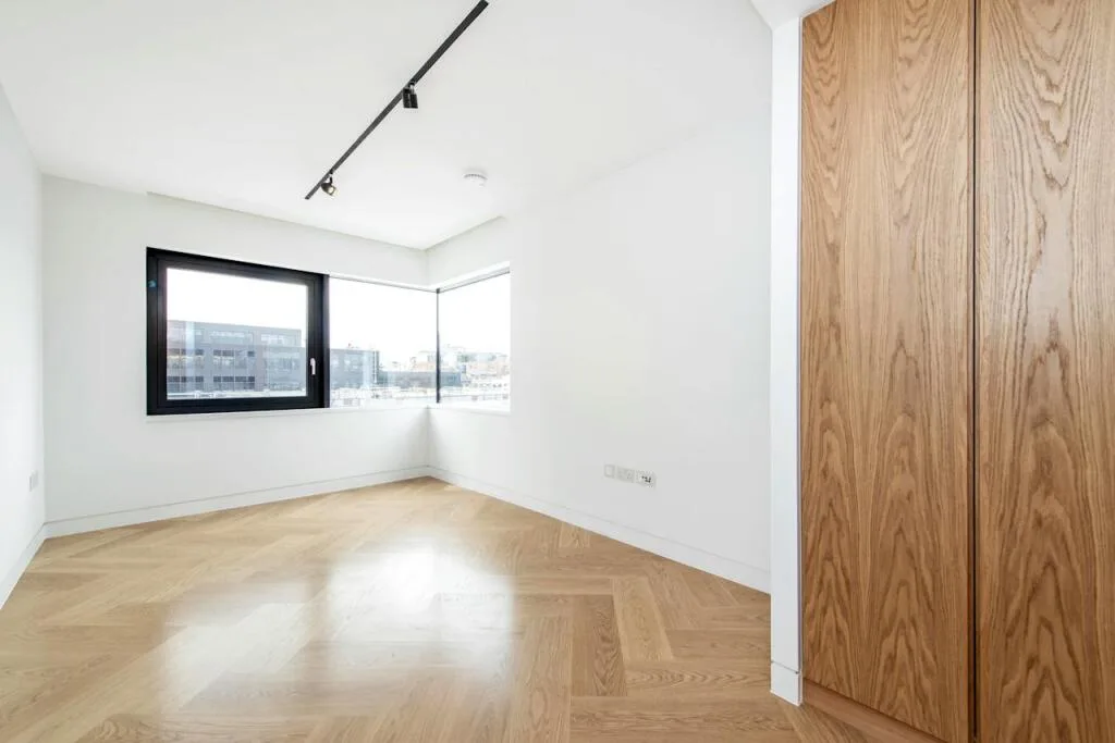 2 bedroom maisonette for rent