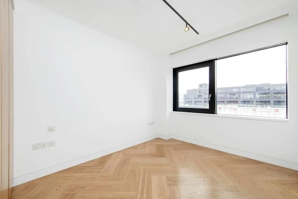 2 bedroom maisonette for rent