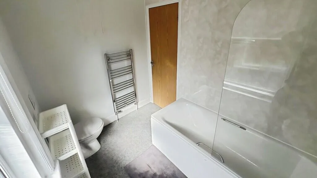5 bedroom terraced house for rent