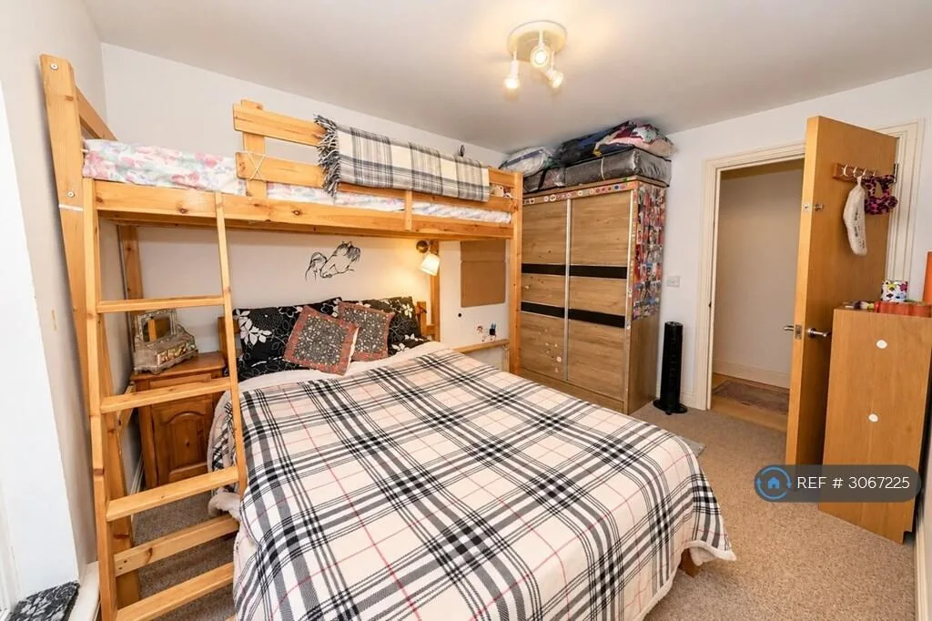3 bedroom flat for rent