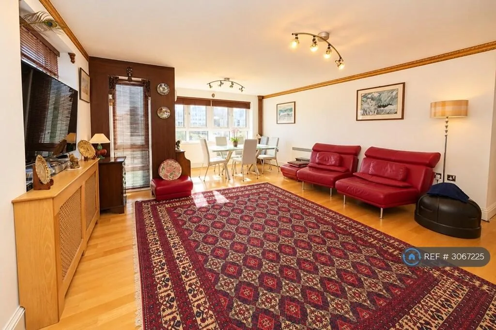 3 bedroom flat for rent