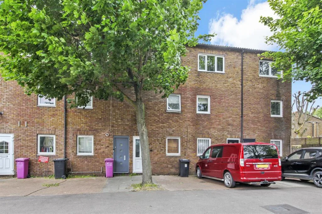 1 bedroom house share for rent