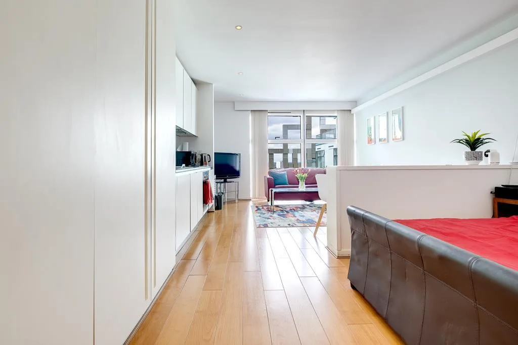 Studio flat for rent
