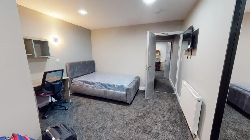 6 bedroom house for rent