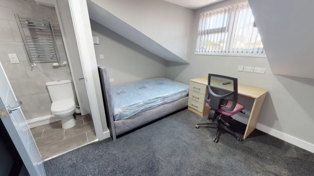 6 bedroom house for rent
