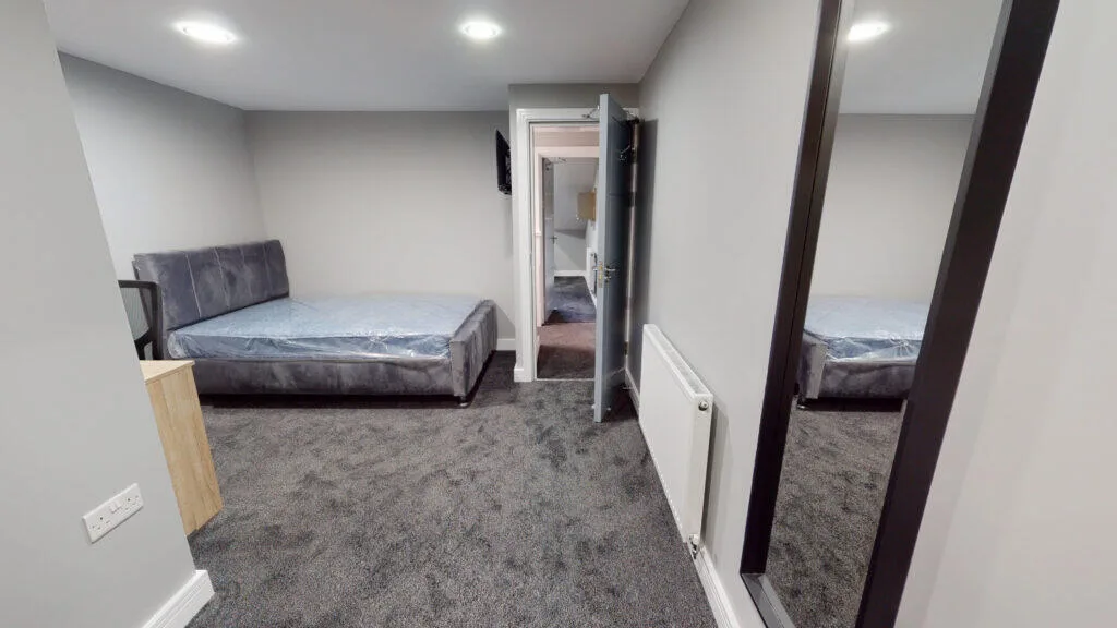 6 bedroom house for rent
