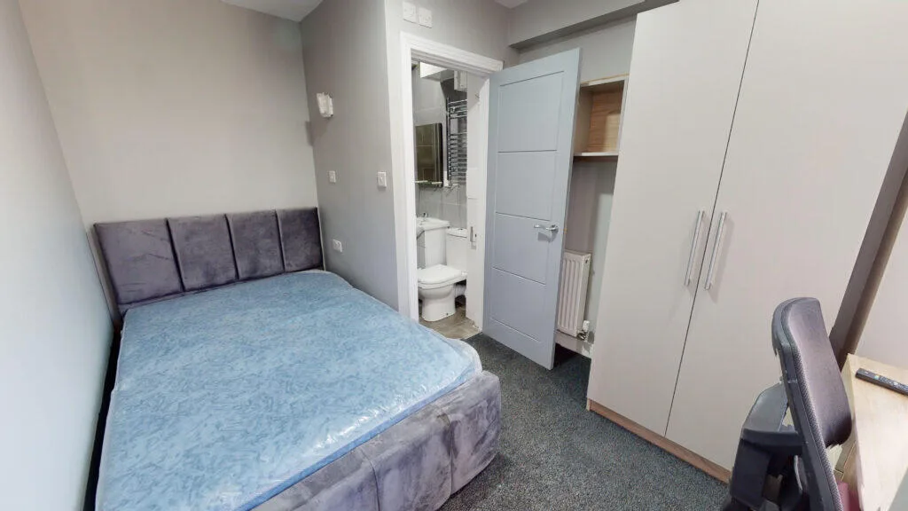 6 bedroom house for rent