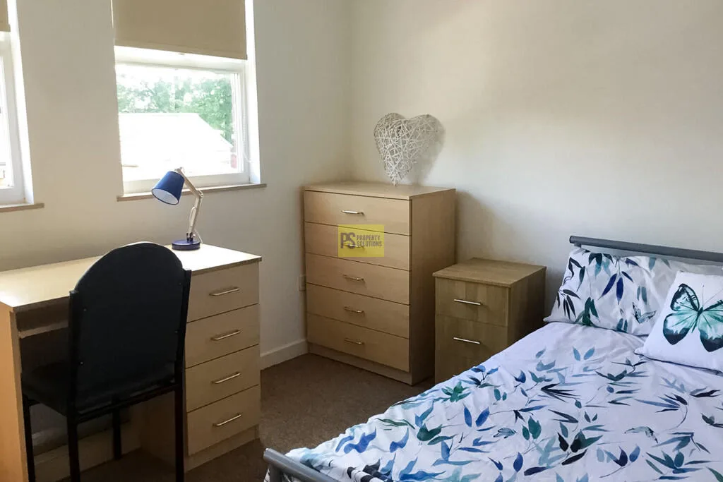 7 bedroom terraced house for rent