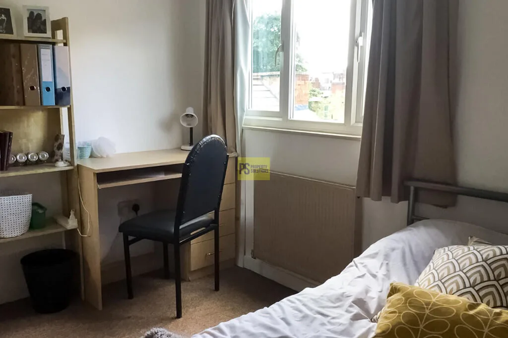 7 bedroom terraced house for rent