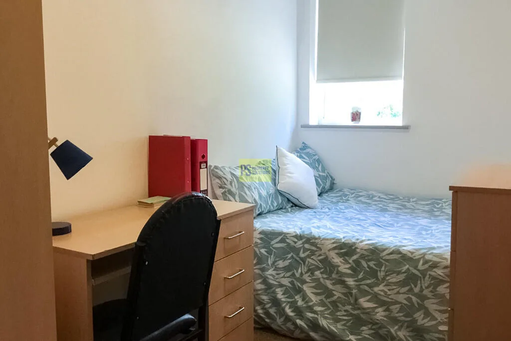 7 bedroom terraced house for rent