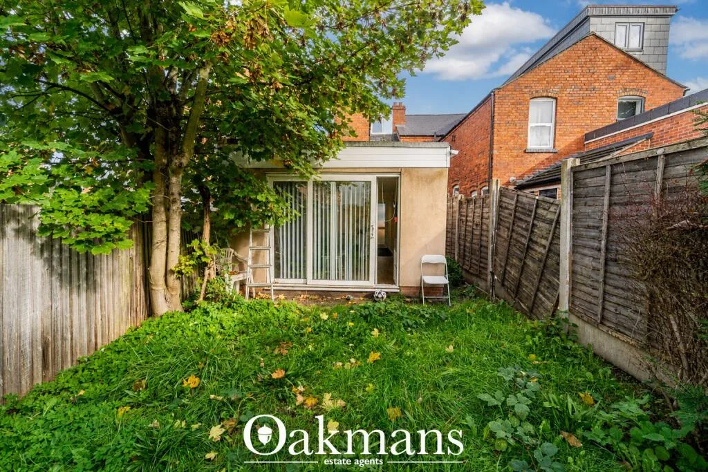 8 bedroom terraced house for rent