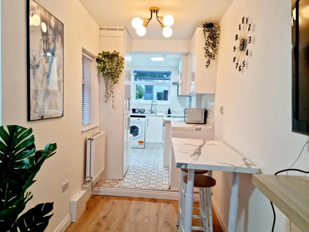 4 bedroom terraced house for rent