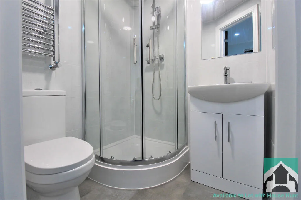6 bedroom house for rent