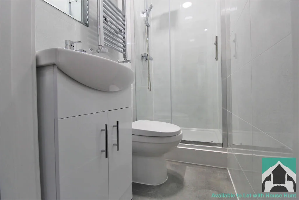 6 bedroom house for rent