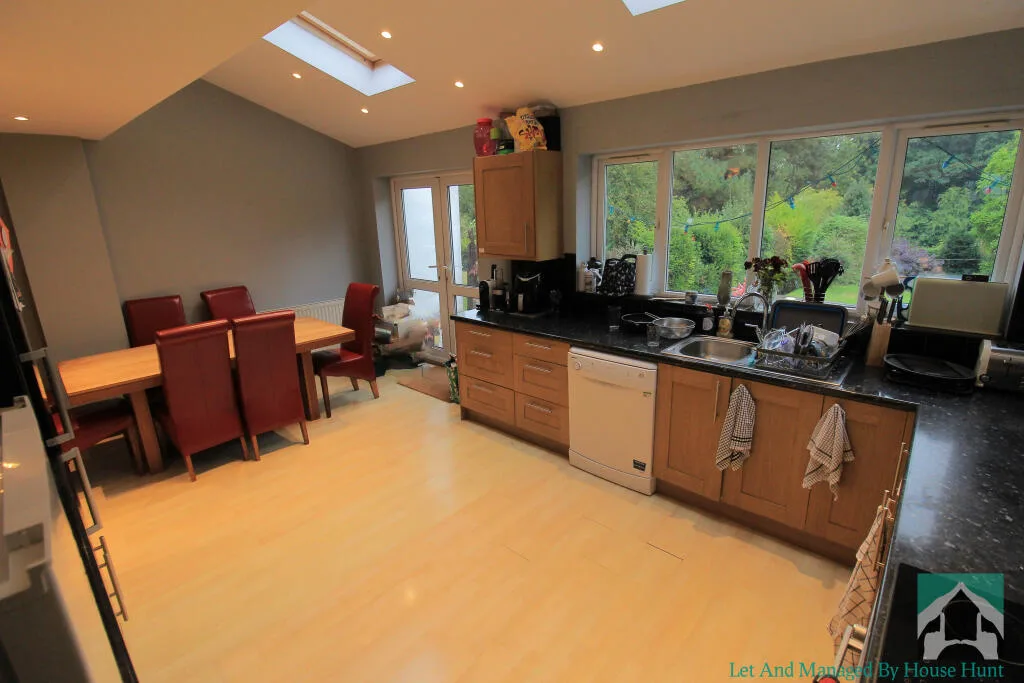 5 bedroom house for rent