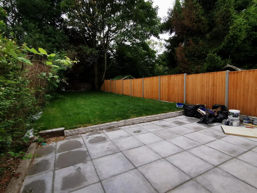 6 bedroom semi-detached house for rent